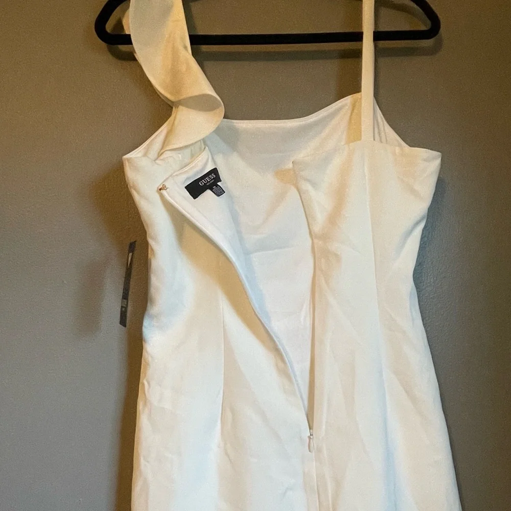 NWT Guess Sz 10 Women’s White Ruffle Strappy Mini Bodycon Lined Dress Ret $128! - Picture 12 of 13